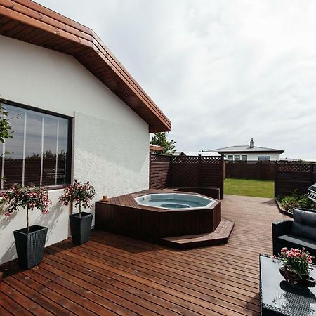 Comfort And Rest Sandgerthi Экстерьер фото